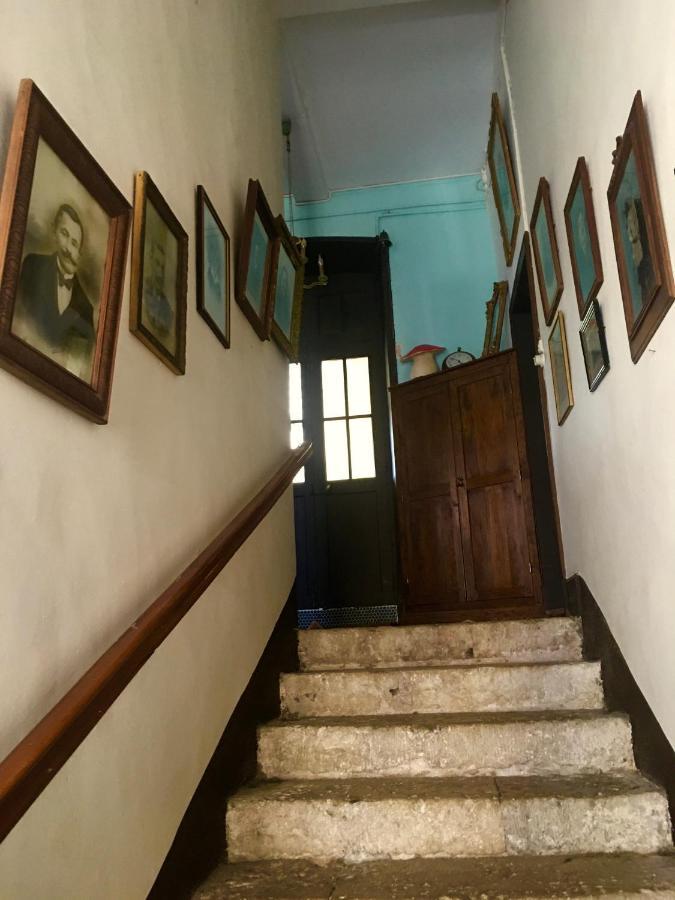 Le 7 Des Tonneliers Bed & Breakfast Castelfranc Exterior photo